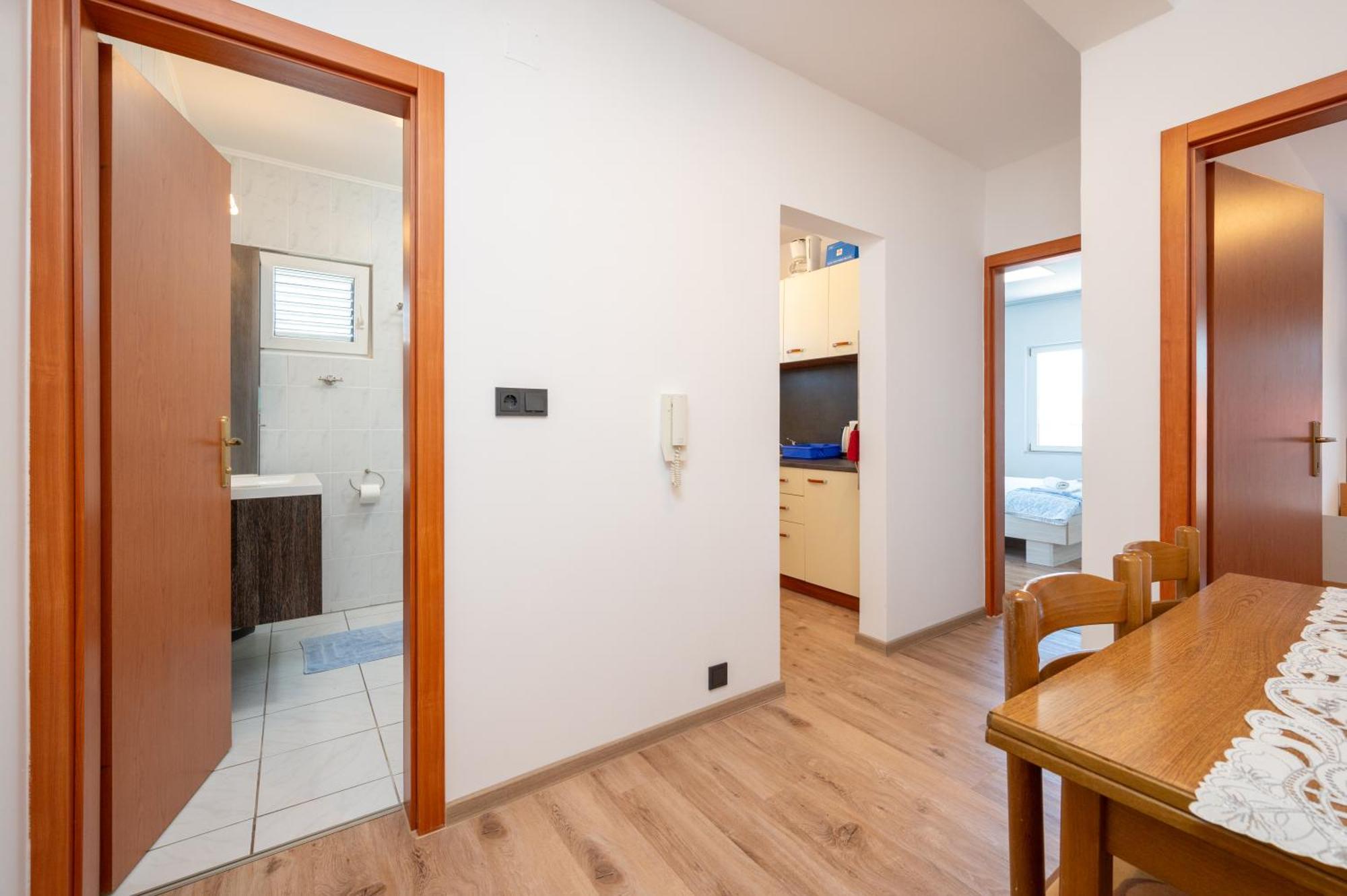 Apartments Zdravko Trogir Room photo