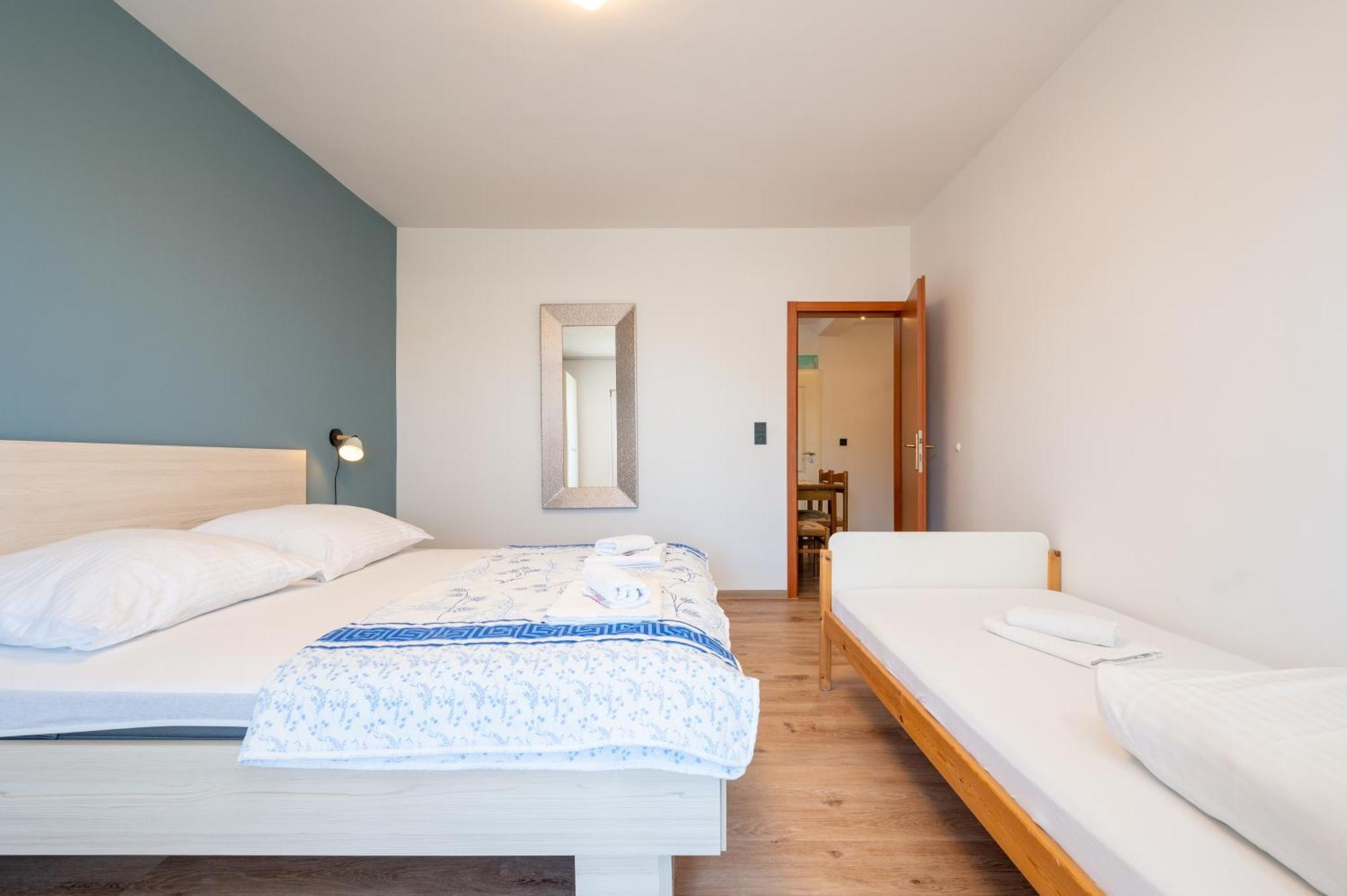 Apartments Zdravko Trogir Exterior photo
