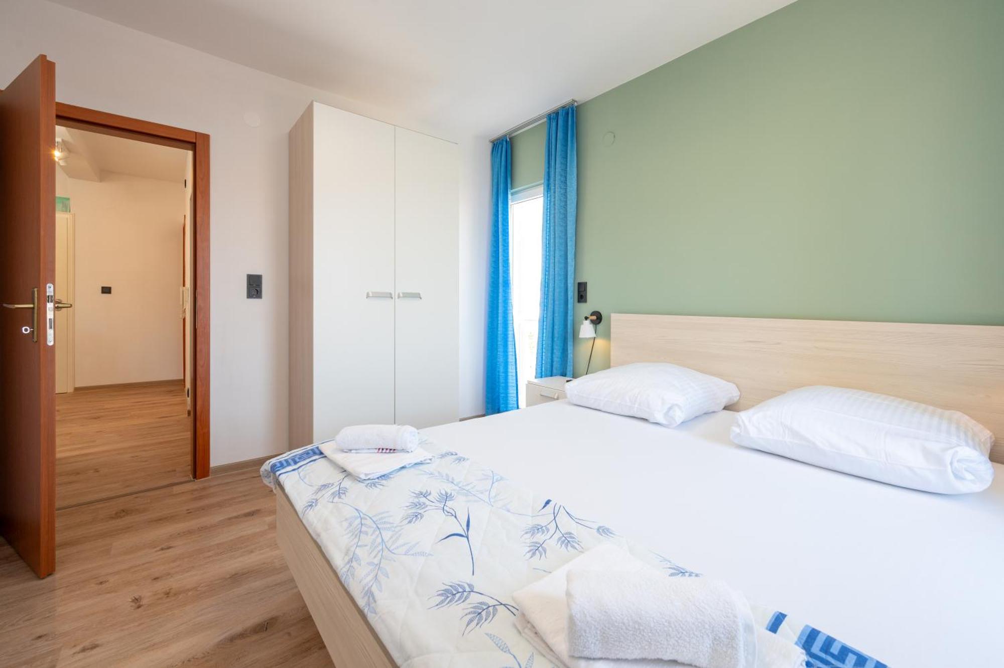 Apartments Zdravko Trogir Exterior photo