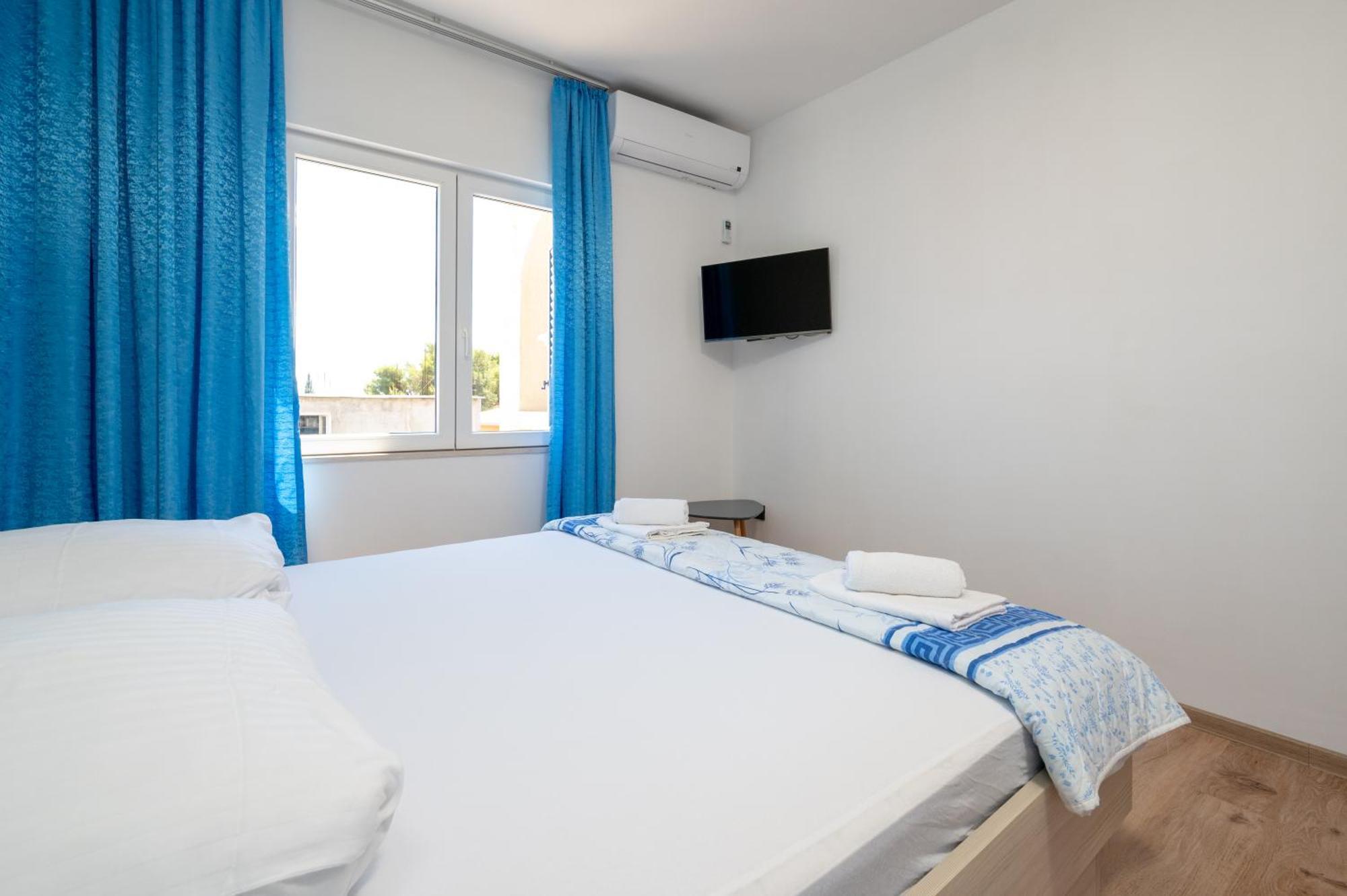 Apartments Zdravko Trogir Exterior photo