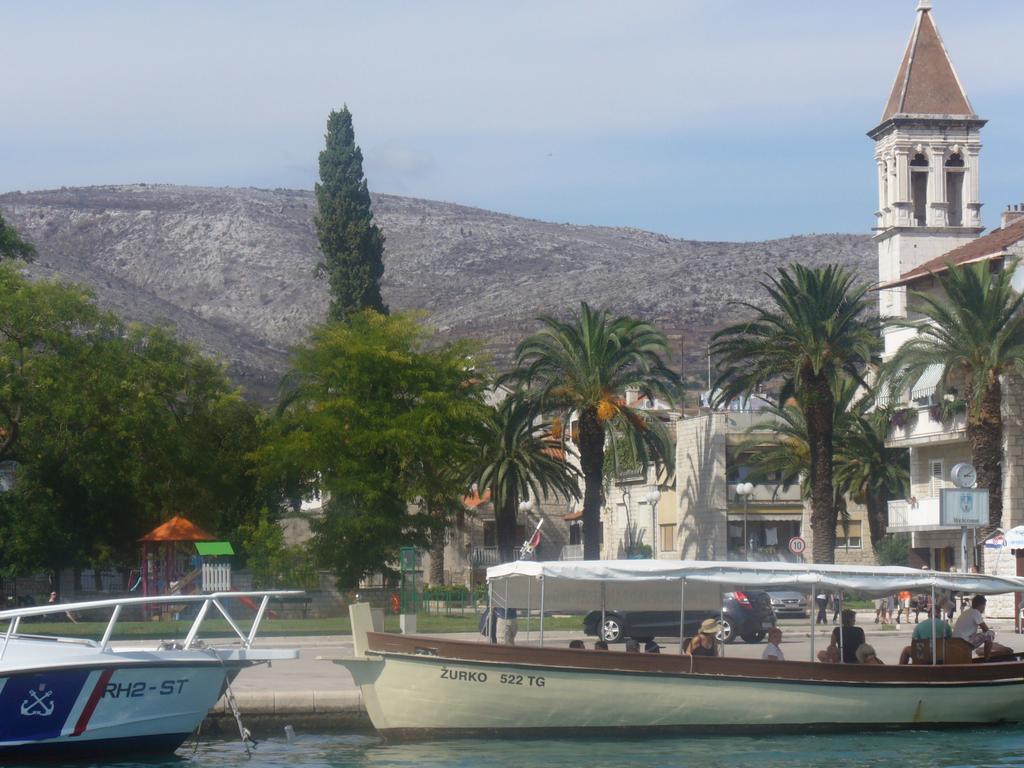 Apartments Zdravko Trogir Exterior photo