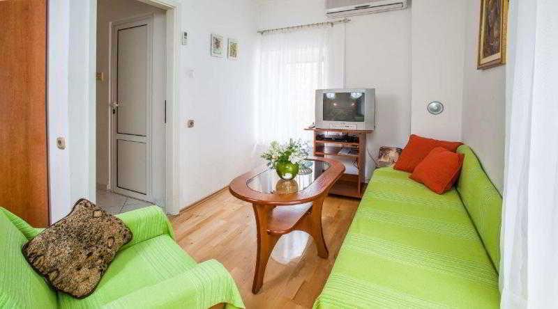 Apartments Zdravko Trogir Exterior photo