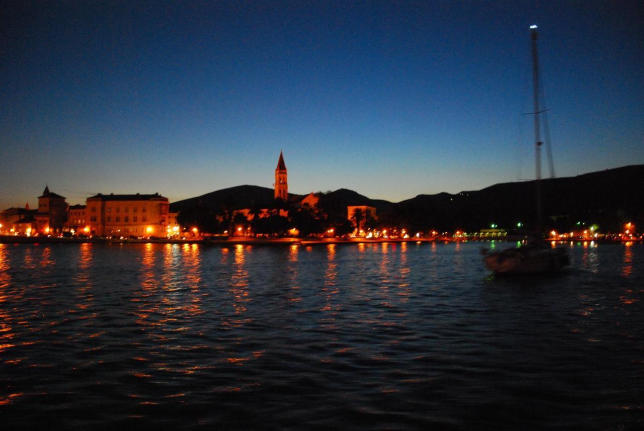 Apartments Zdravko Trogir Exterior photo